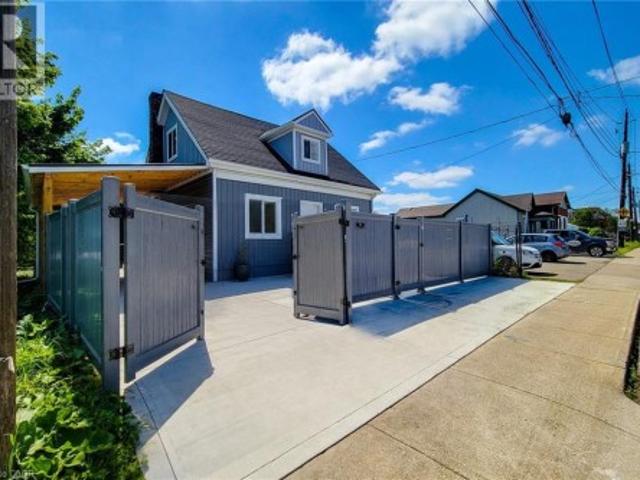 House for sale in Ancaster, Ontario