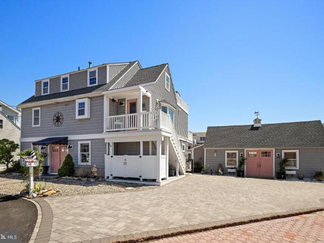 House for sale in Manahawkin, New Jersey