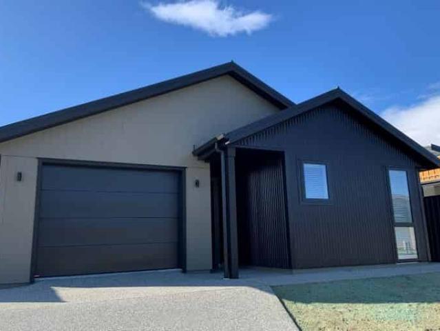 House for rent in Otakou