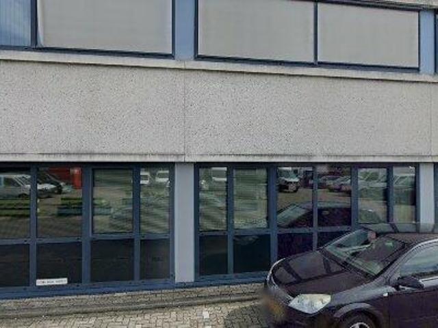 Bedrijfspand te huur in Bloemendaal, Gouda