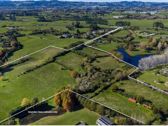 Property for sale in Awhitu