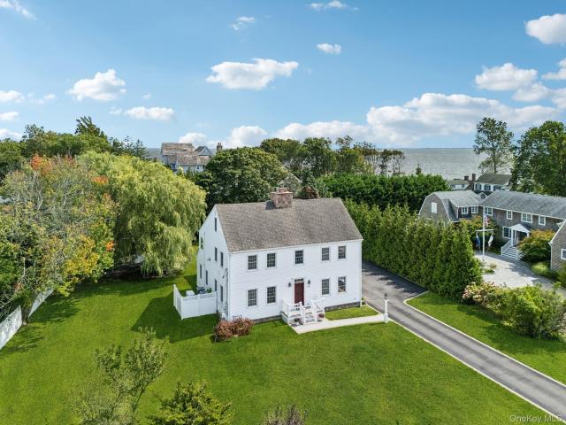 House for sale in Bayport, New York