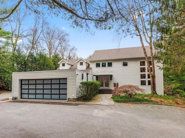 House for sale in Pound Ridge, New York