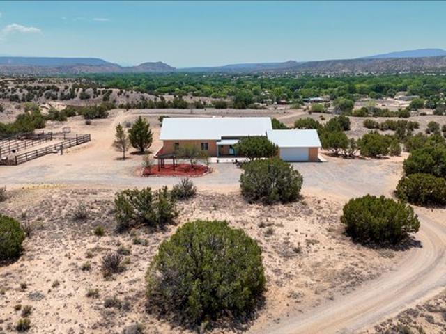 House for sale in Medanales, Rio Arriba County