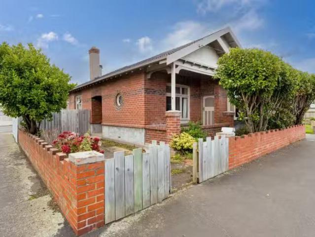 House for sale in Otakou