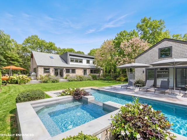 House for sale in Wainscott, New York
