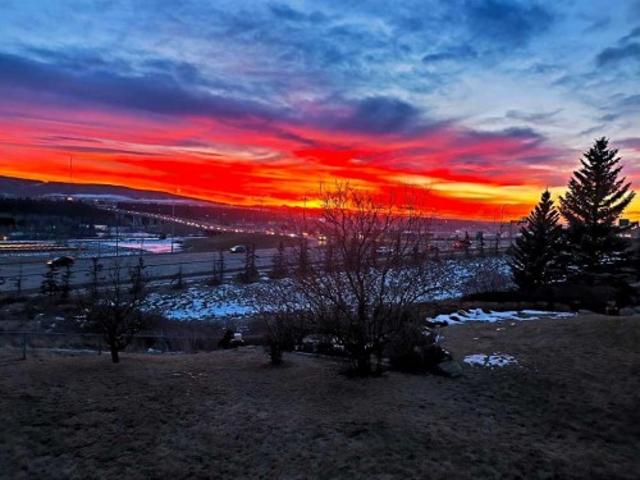 House for sale in Scenic Acres, Calgary