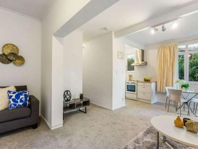 Apartment for rent in Castor Bay