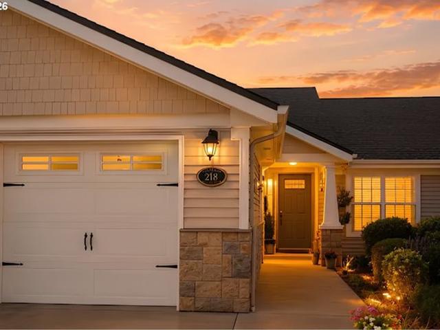 Townhouse for sale in Oregonia