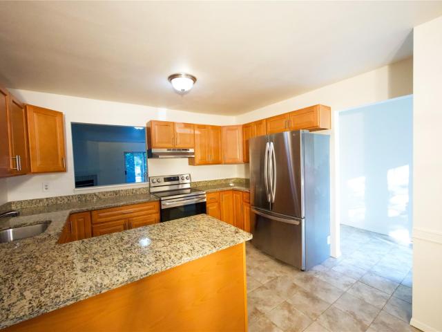 Townhouse for sale in Farmingdale