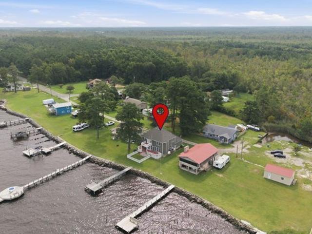 House for sale in Columbia, North Carolina