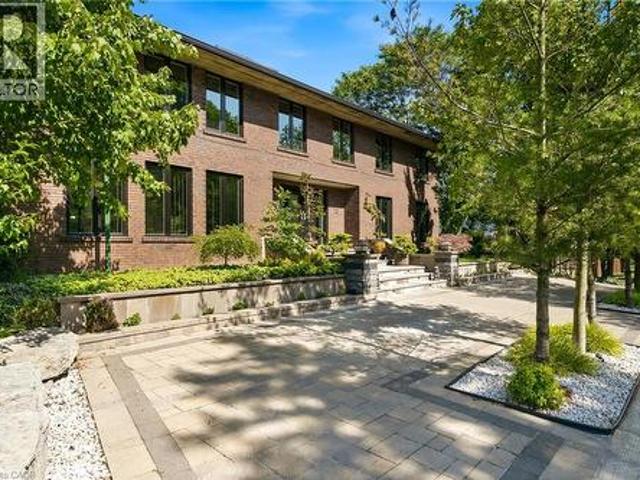 House for sale in Pleasant Valley West, Hamilton