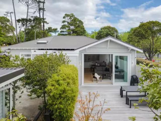 House for sale in Auckland, Oroua County