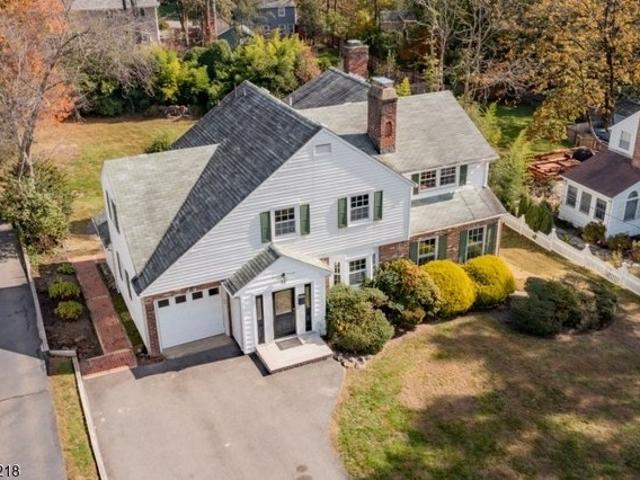 House for sale in Berkeley Heights, New Jersey