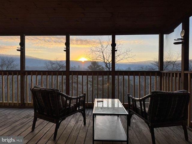 House for sale in Hardy, West Virginia