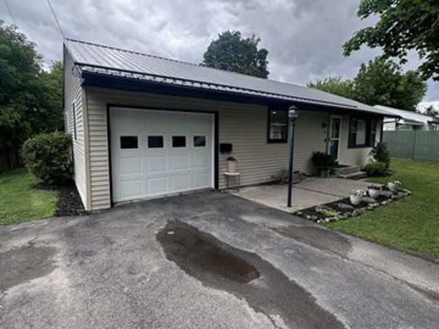 House for sale in Madrid, New York