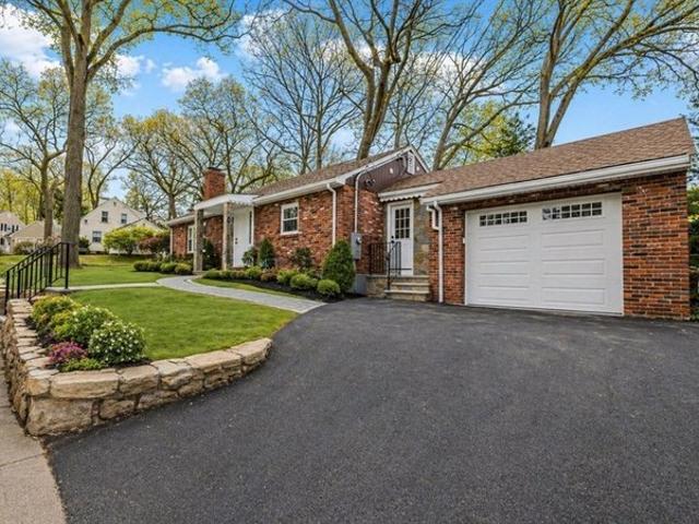 House for sale in Braintree, Massachusetts
