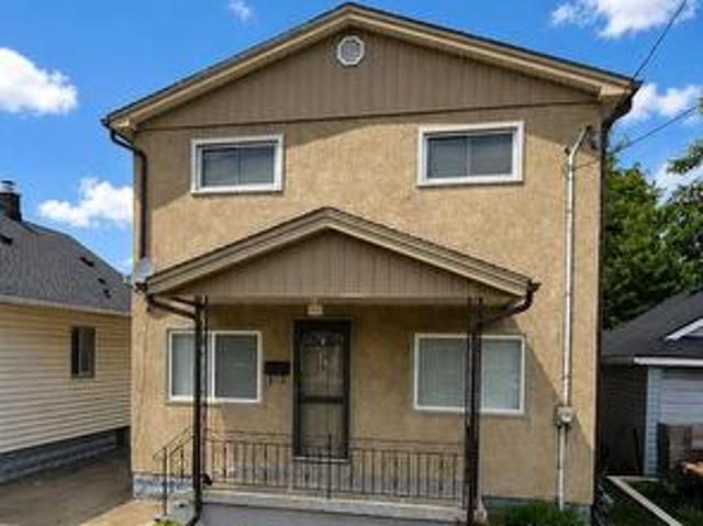 House for sale in Welland, Golden Horseshoe