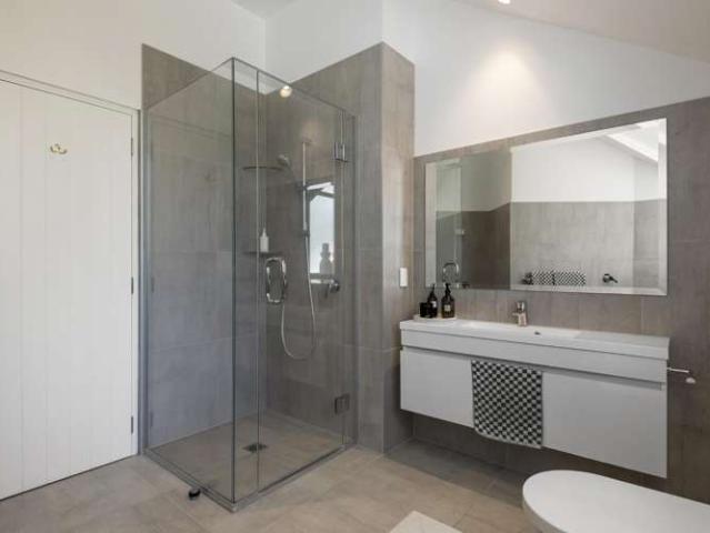 House for sale in Paremoremo