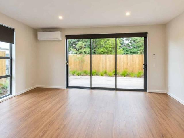 Townhouse for rent in Christchurch Central, Linwood-Central-Heathcote Community