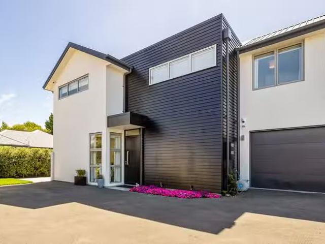 House for sale in Saint Albans, Canterbury