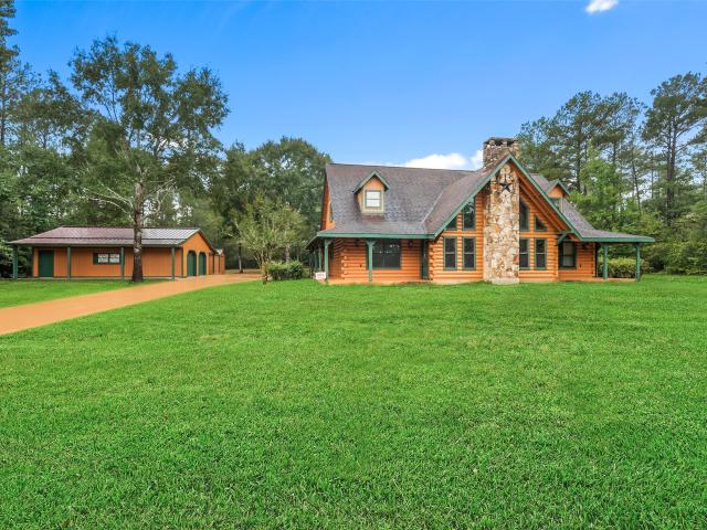 House for sale in Coldspring, Texas