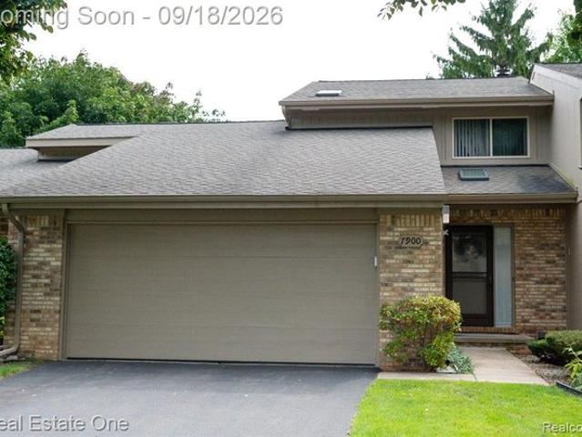 Townhouse for sale in Waterford, Michigan
