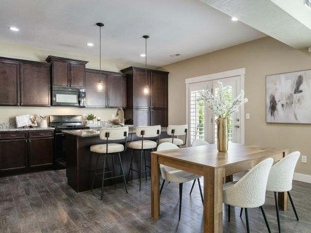 Townhouse for sale in Midvale