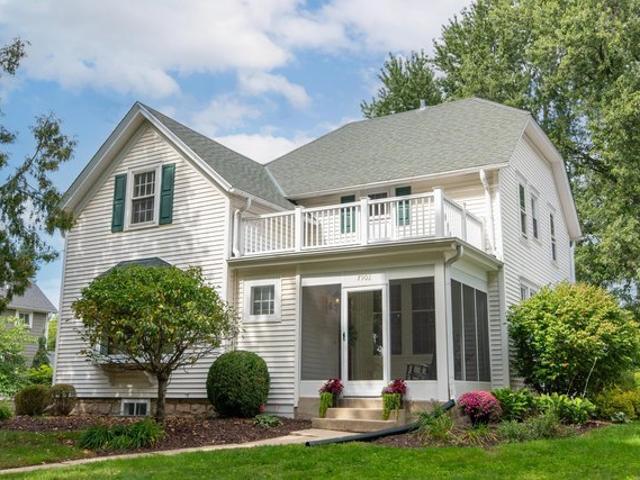 House for sale in Ludington Commons, Wauwatosa