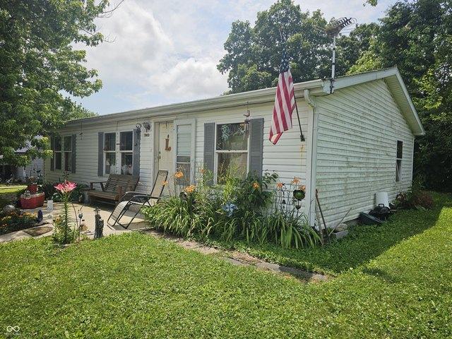 House for sale in Coatesville, Indiana