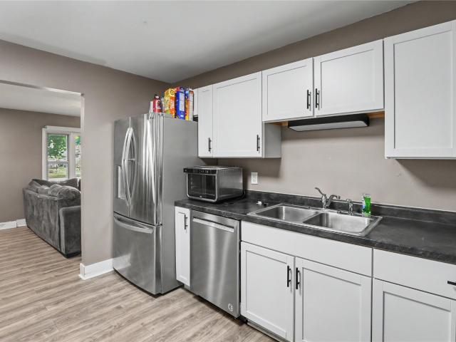 House for sale in Southgate Manor, Des Moines