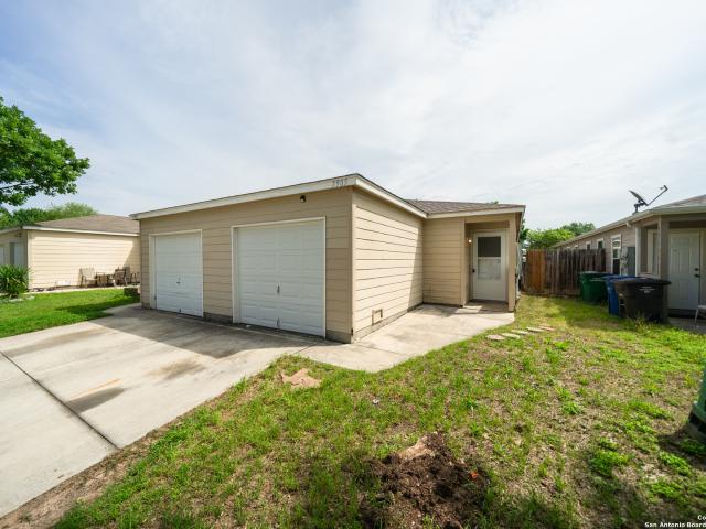 Property for rent in Leesville, Texas