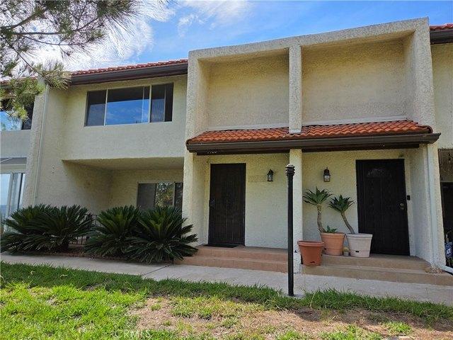 Townhouse for sale in Burbank, California
