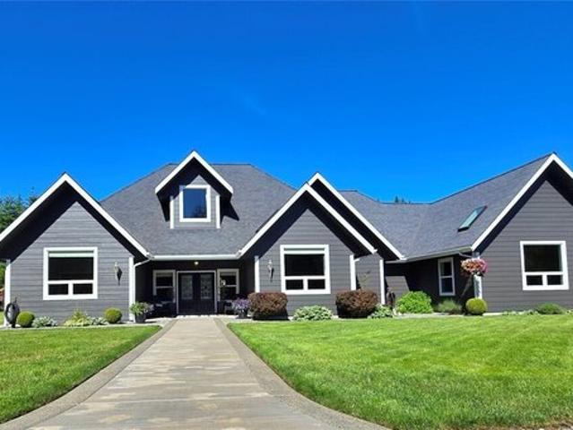 House for sale in Forks, Washington