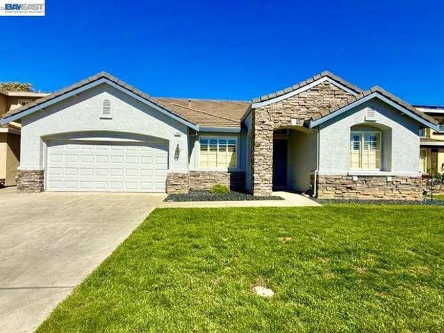 House for sale in Tracy, California
