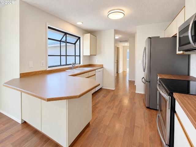 House for sale in Gladstone, Clackamas County