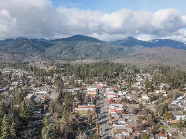 Commercial for sale in Weaverville, California