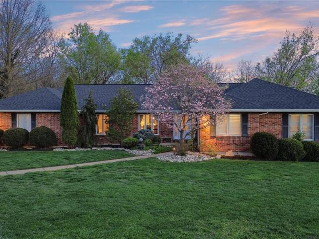 House for sale in Fenton, Missouri