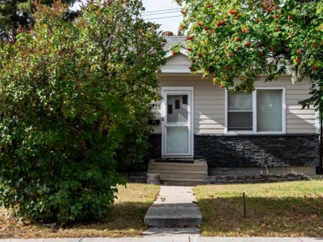 House for sale in Wedgewood, Alberta