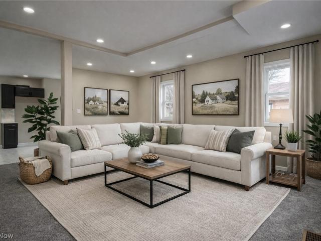 House for sale in Brookfield, Ohio