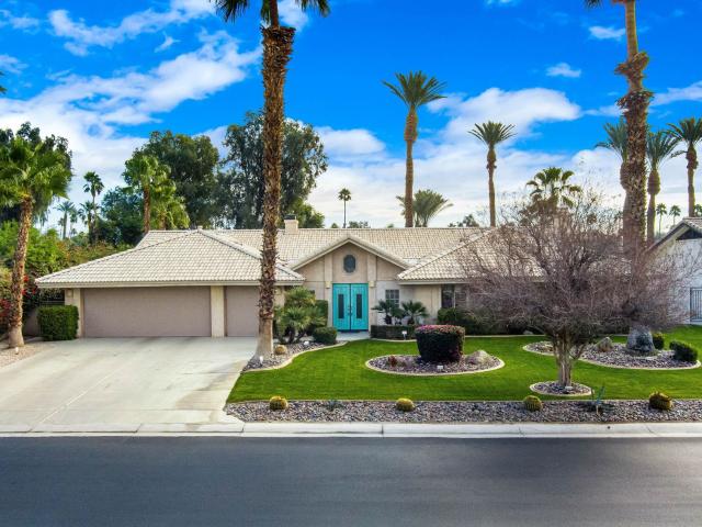 House for sale in Bermuda Dunes, California