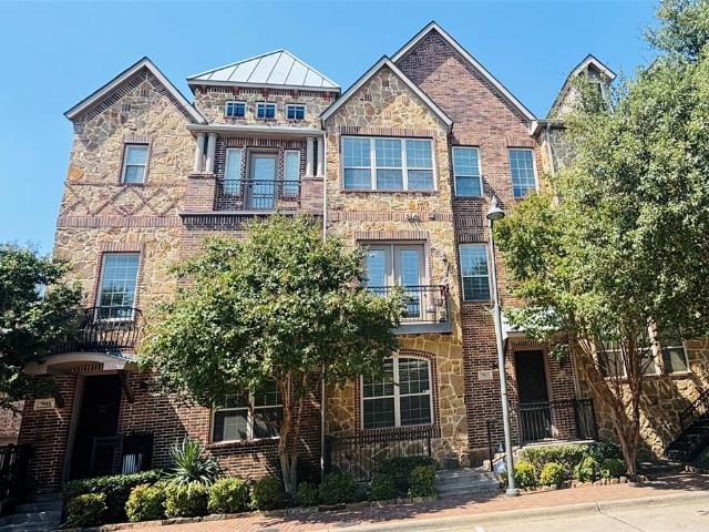 Townhouse for sale in Plano, Texas