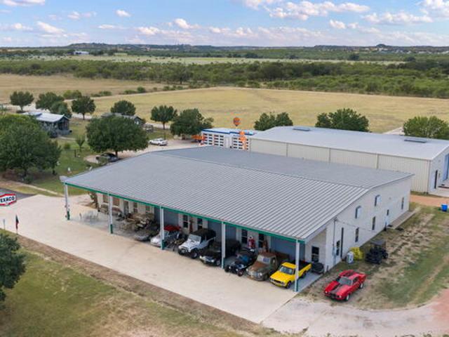 Farm for sale in Fredericksburg, Gillespie County