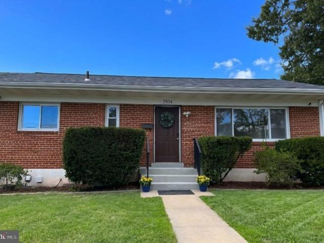 Townhouse for sale in Hyattsville, Maryland
