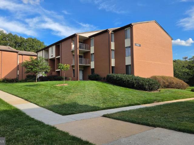 House for sale in Glen Oaks Apartments, Greenbelt