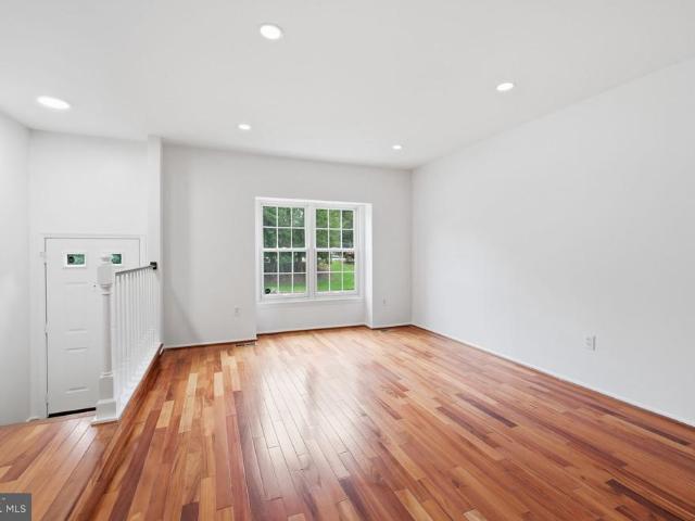 Townhouse for sale in Annandale, Fairfax County