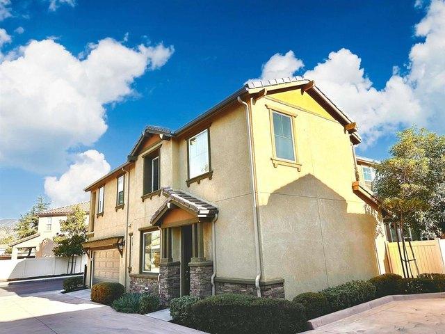 House for sale in Highland, San Bernardino County