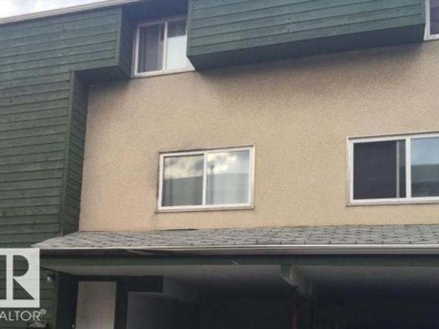 Townhouse for sale in Wedgewood, Alberta