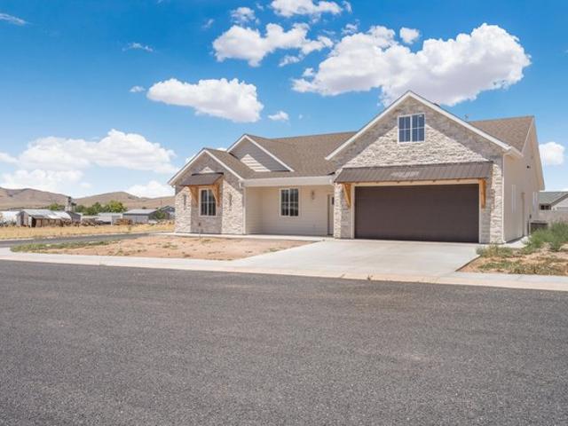 House for sale in Enterprise, Utah