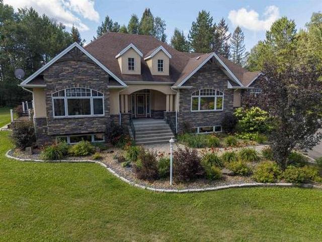 House for sale in Thunder Bay, Ontario